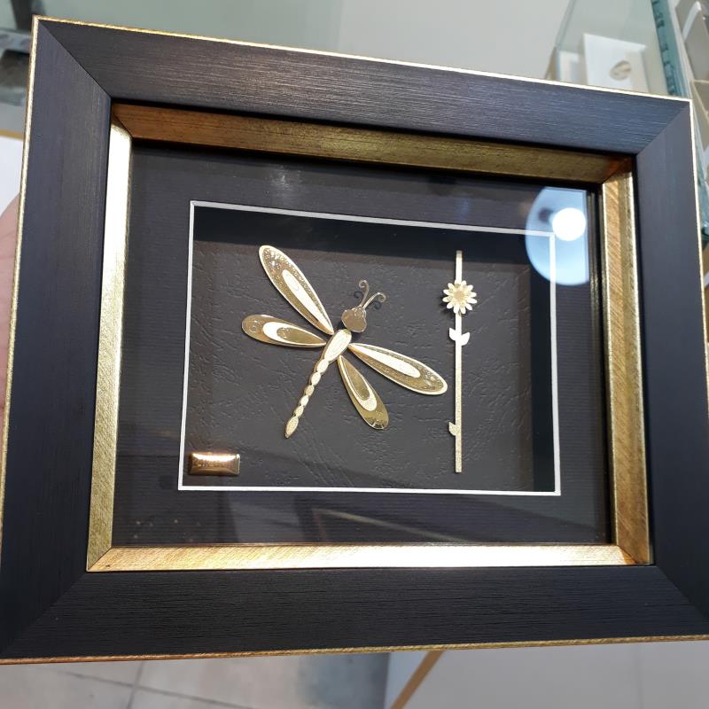 تابلو سنجاقک و پروانه ساخته شده از ورق طلا ۲۴ عیار