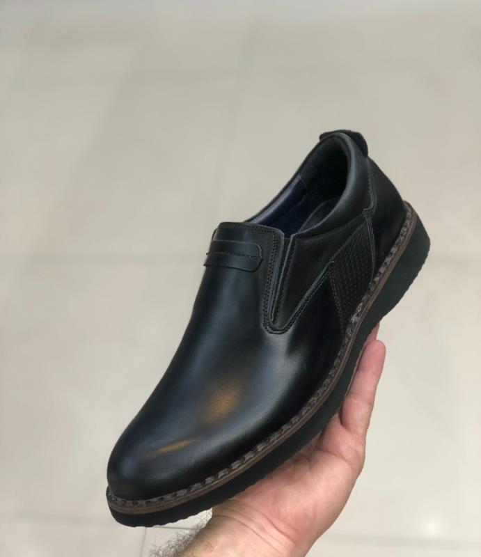 کفش چرم اصل مردانه  چرم طبیعی حرااج به علت تکسایزی😍 سایز 40  41