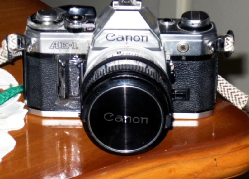 دوربین عکاسی CANON AE1بالنزنرمال50