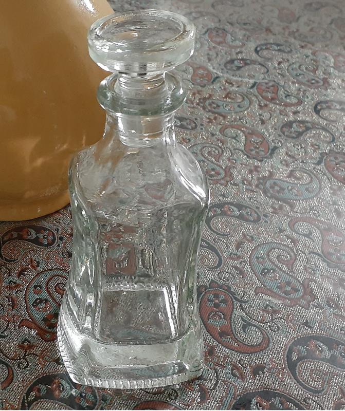 rcr شیشه عطر کمر باریک 100 گرمی ایرانی