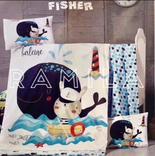 رو تختی نوزاد طرح نهنگ مهربان