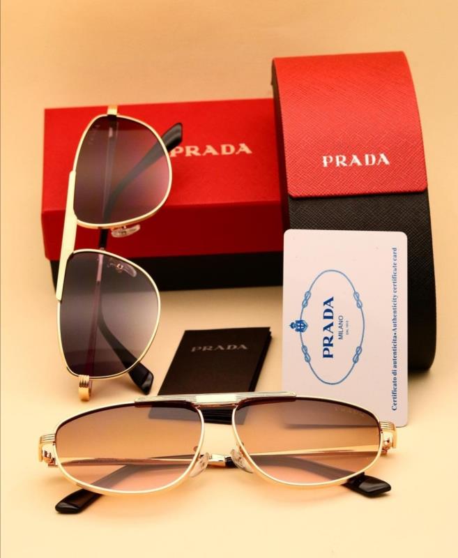 عینک آفتابی پرادا. PRADA