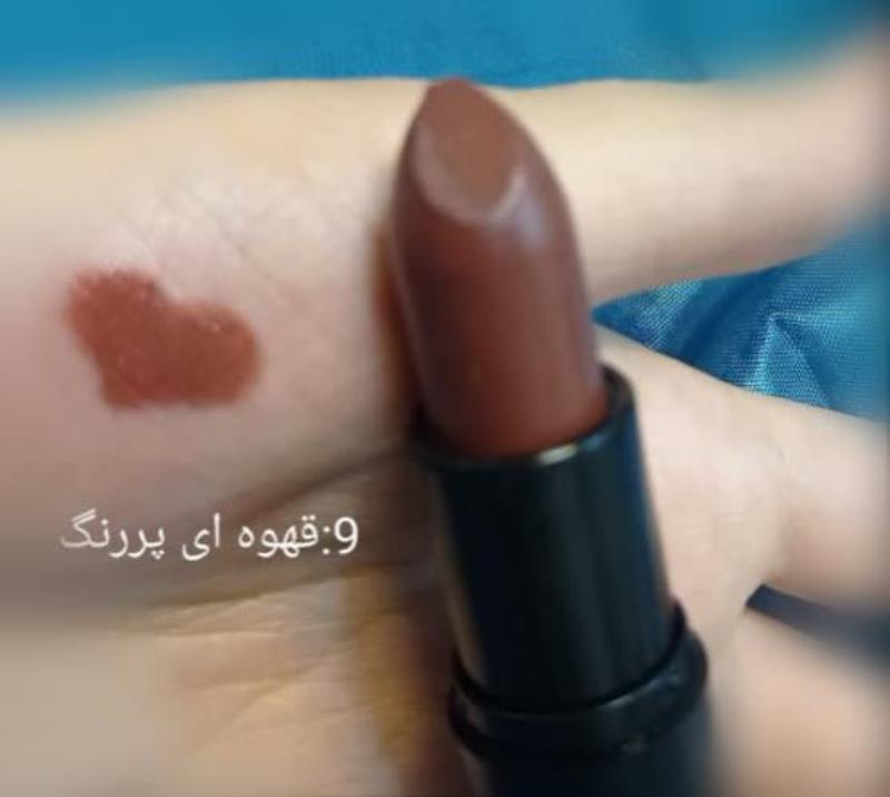 رژلب رولی گیاهی