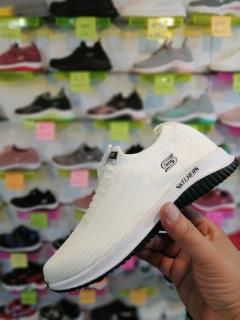 اسکیچرز رنگی