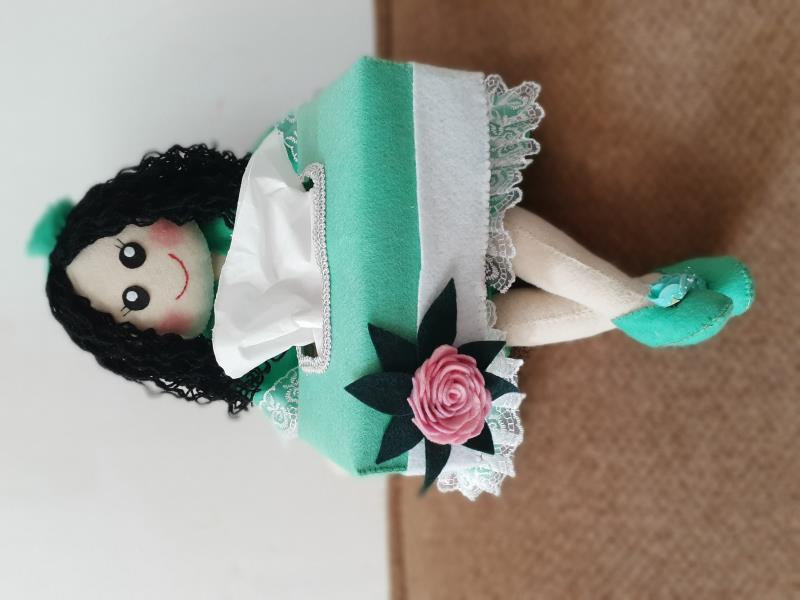 عروسک نگهدارنده دستمال