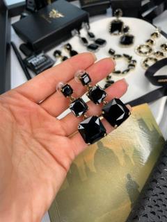 گوشواره سنگ مشکی