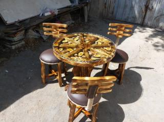 ناهارخوری مدلی جنگلی