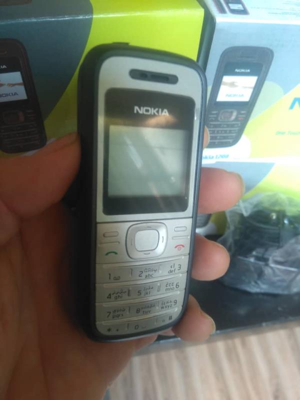 گوشی اصل تک سیم بدون دوربین موبایل نوکیا مدل Nokia 1200 ساده