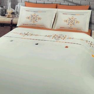 ست لحاف کاور دونفره 7 تکه گلدوزی طرح بلوچ کرم - آجری رانفرس