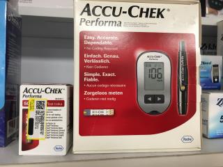 دستگاه تست قند خون اکیو چک مدل Performa