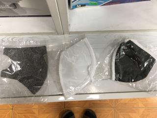 ماسک پارچه ای رد رنگ مشکی و طوسی