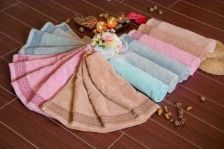 حوله دست و صورت سایز متوسط نخ رنگی کد 1599 طرح قلب و استرلا