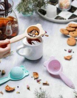 صافی چای و زرده گیر تخم مرغ بلمینی