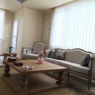 مدل کوئین فرانسوی، تمام چوب راش