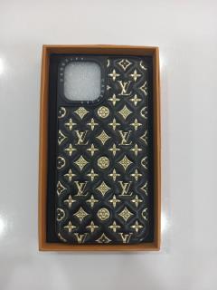 گارد LOUIS VUITTON  ۱۳ pro max