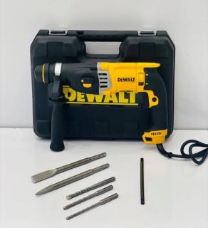 دریل چکشی 900 وات سه کاره دیوالت مدل D25144K