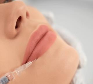 فیکانتور رژ لب دائم