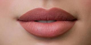 رژ لب دائم چیست