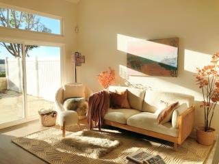 مبل راحتی مهرشاد (  قسطی ) ( ارسال رایگان )