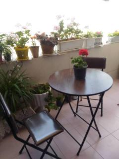 میز غذاخوری ۲ نفره گرد