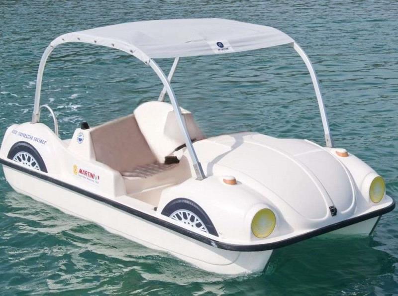 قایق پدالی طرح ماشین فایبرگلاس