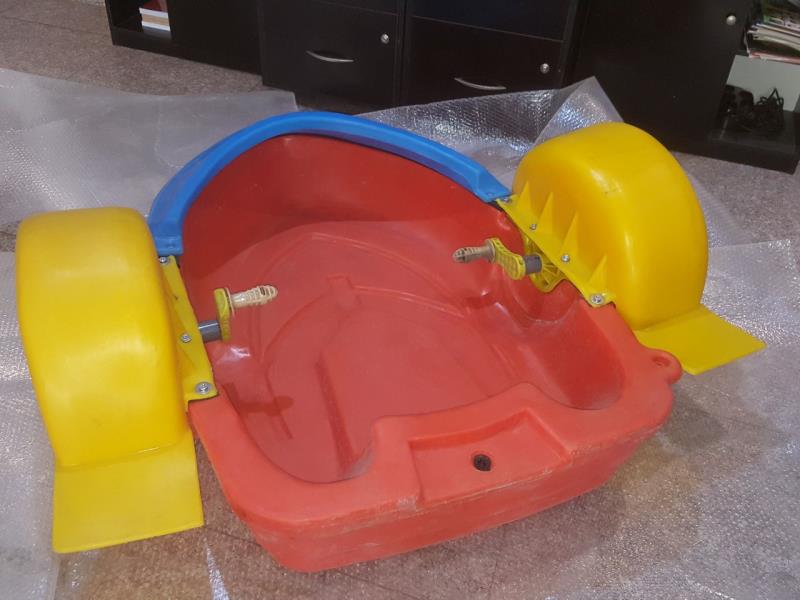 قایق پدالی فایبرگلاس مخصوص کودکان