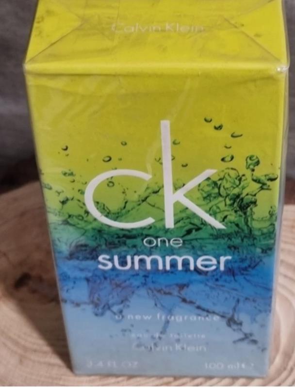 ادکلن سی کی وان سامر