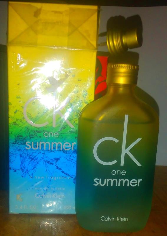 ادکلن سی کی وان سامر