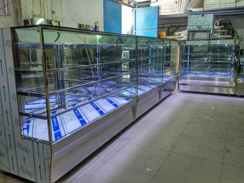 یخچال ویترین قنادی