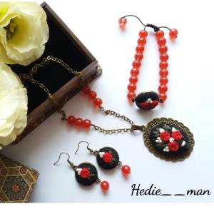 ست زیبای گلدوزی