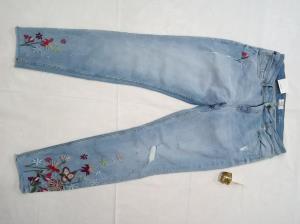 شلوار جین زنانه