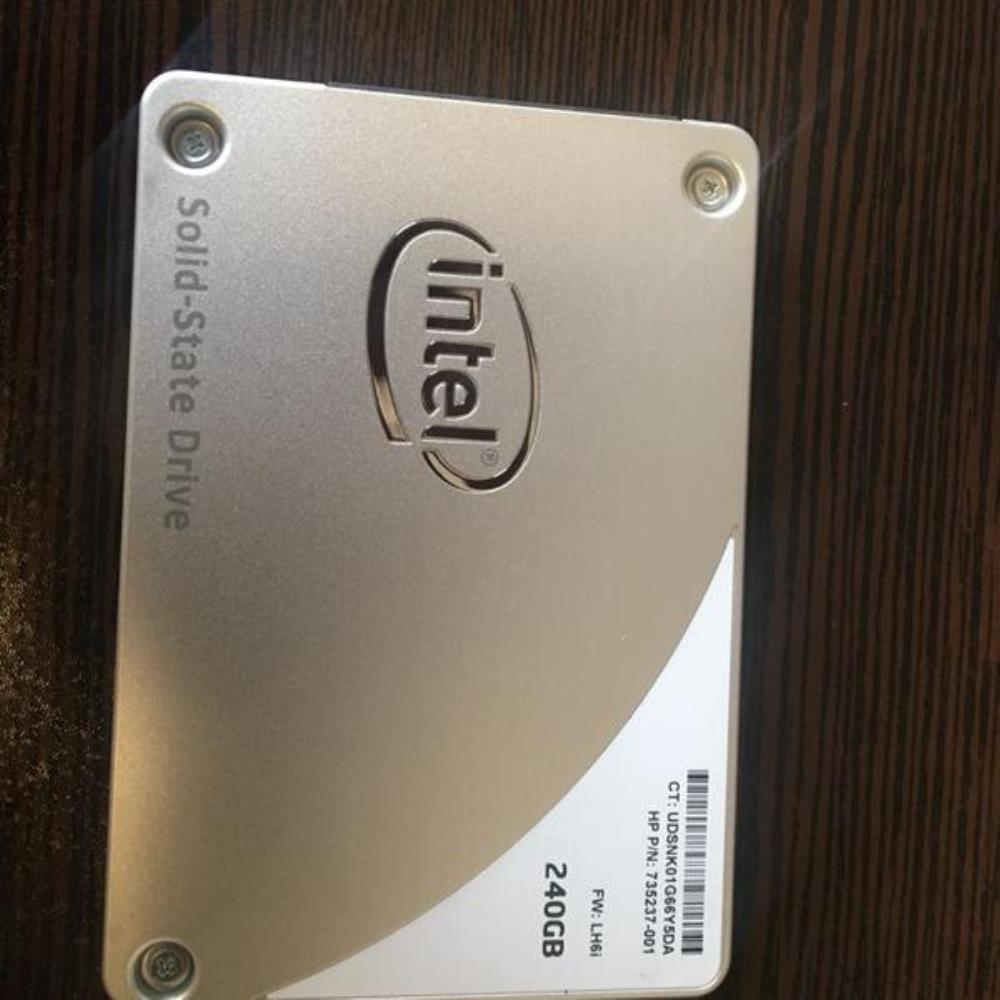 ssd 240gig intel