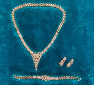 سرویس بدل طرح جواهر عروس کد ۶۸