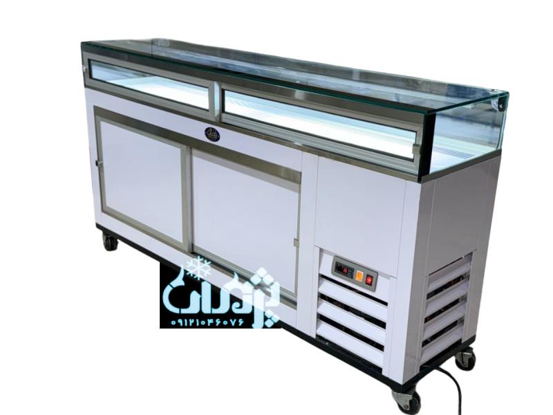 یخچال شوکیک کافیشاپی