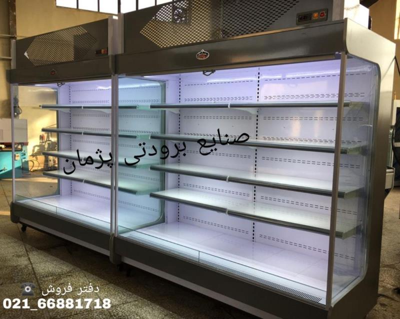 یخچال  رو باز