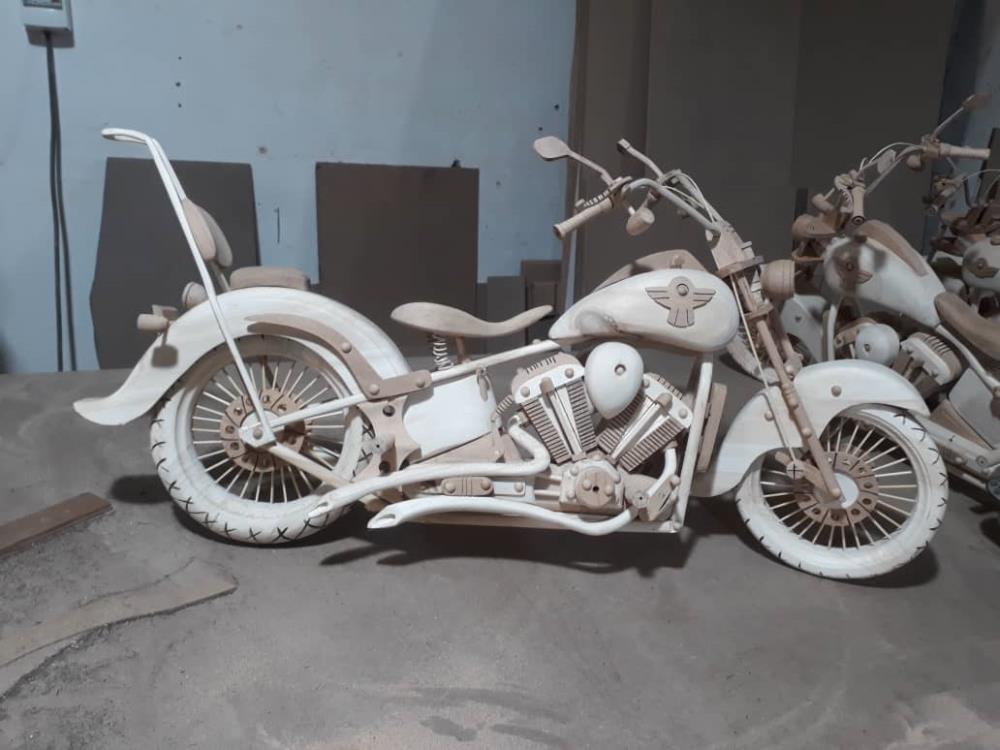 موتور سیکلت چوبی مدل هارلی دیویدسون