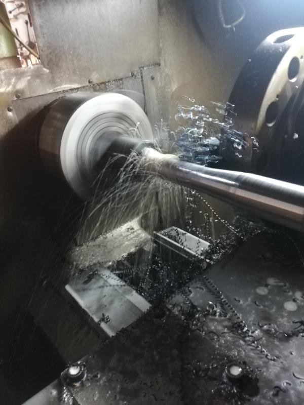 خدمات تراشکاری cnc