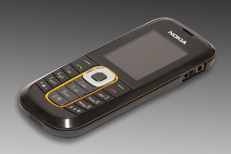 گوشی موبایل ساده دکمه ای nokia نوکیا 2600