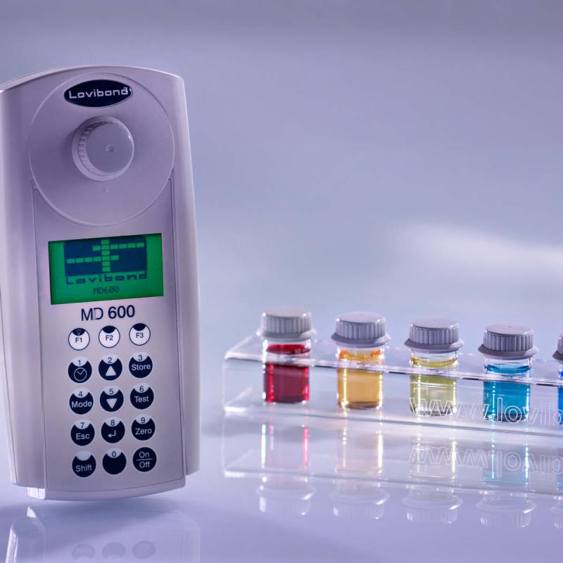 دستگاه فتومتر لاویباند پرتابل مدل MD600