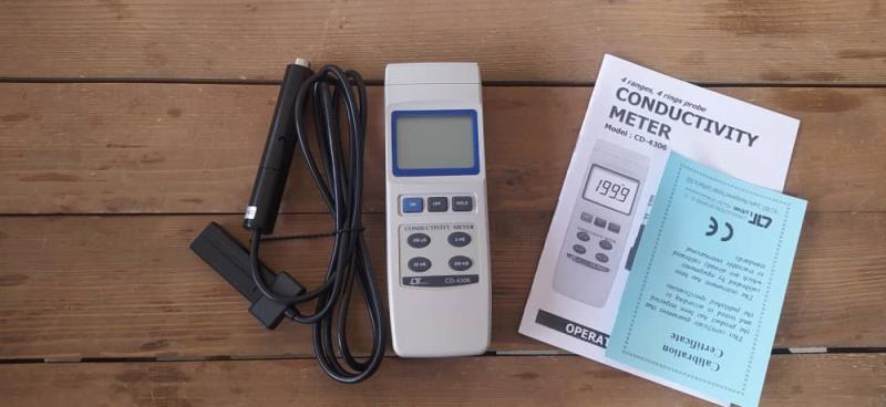 کنداکتیویتی متر مدل CD4306 برند LUTRON