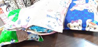 ارسال برای شهر قم رایگان ولی  سایر نقاط کشور با هزینه پست