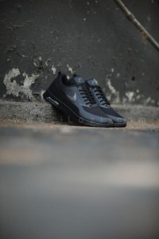 کفش کتانی مردانه Nike THEA مدل 1679