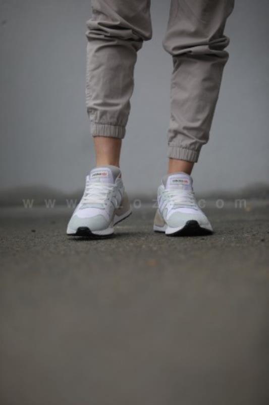 کفش کتانی آدیداس Adidas ZX930XEQT مدل 1982