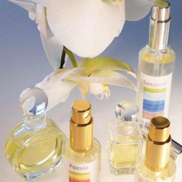 لوگوی عطر صدف