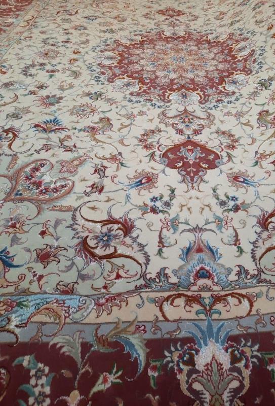 خرید فرش دستبافت: بهترین قیمت و کیفیت فرش دستبافت در ایران