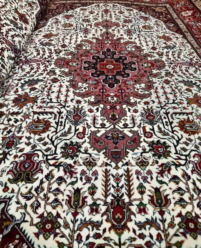 فرش دست بافت: شناختی عمیق از هنر فرش دست بافت ایرانی